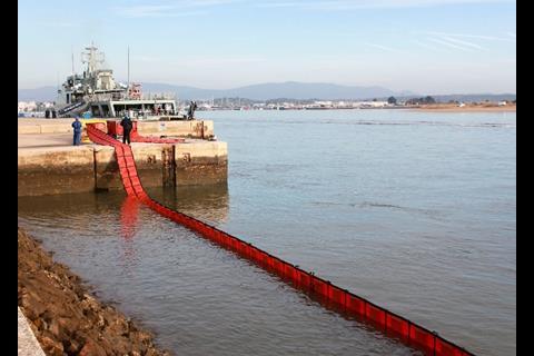 One of the scenarios tested at Portimão involved deploying a flexible boom from the quayside